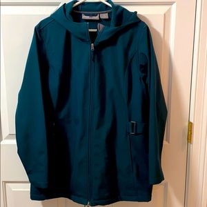 Light weight coat polyester